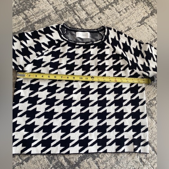 Six Fifty NWT Houndstooth Sweater, soft stretch, wide sleeve, sweater Sz Small - Picture 4 of 12